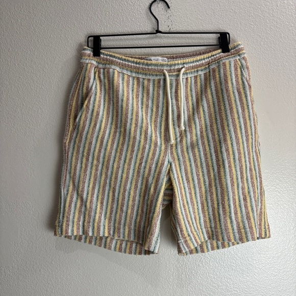 Zara Fleece Shorts Size Large - Picture 1 of 8